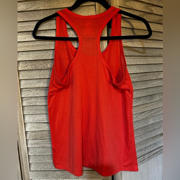 ATHLETIC WORKS Coral Workout Tank Top Woman’s Size Medium - Picture 3 of 3